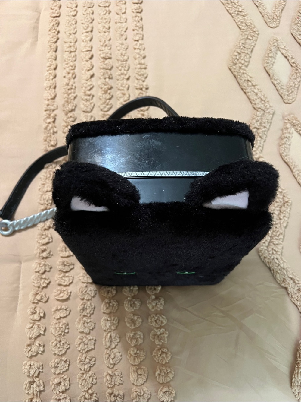 Black Plush Cat Crossbody Bag with Green Eyes - - Picture 6 of 6